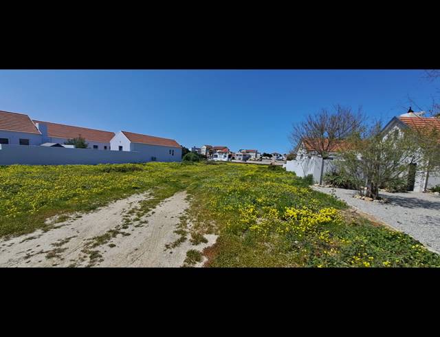 864M² VACANT LAND FOR SALE IN PORT OWEN